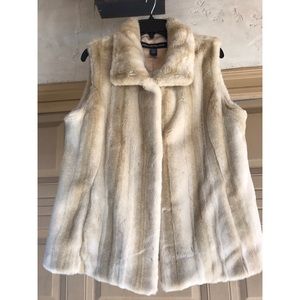 KRISTEN BLAKE FUR VEST